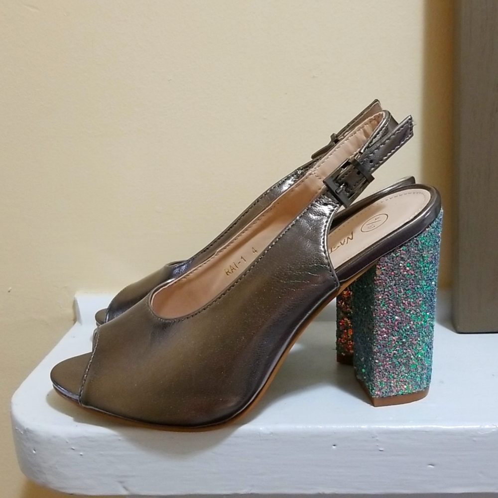 Open toed metallic gold iridescent glitter heels